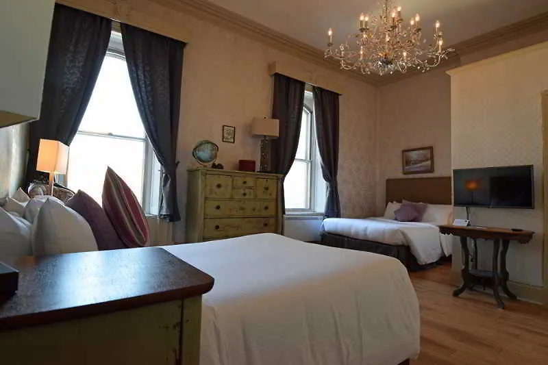 Chateau Fleur De Lys - L'Hotel Quebec City 3*,