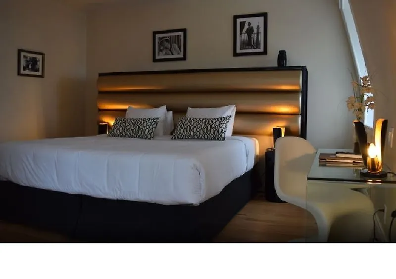 Chateau Fleur De Lys - L'Hotel Quebec City Canada