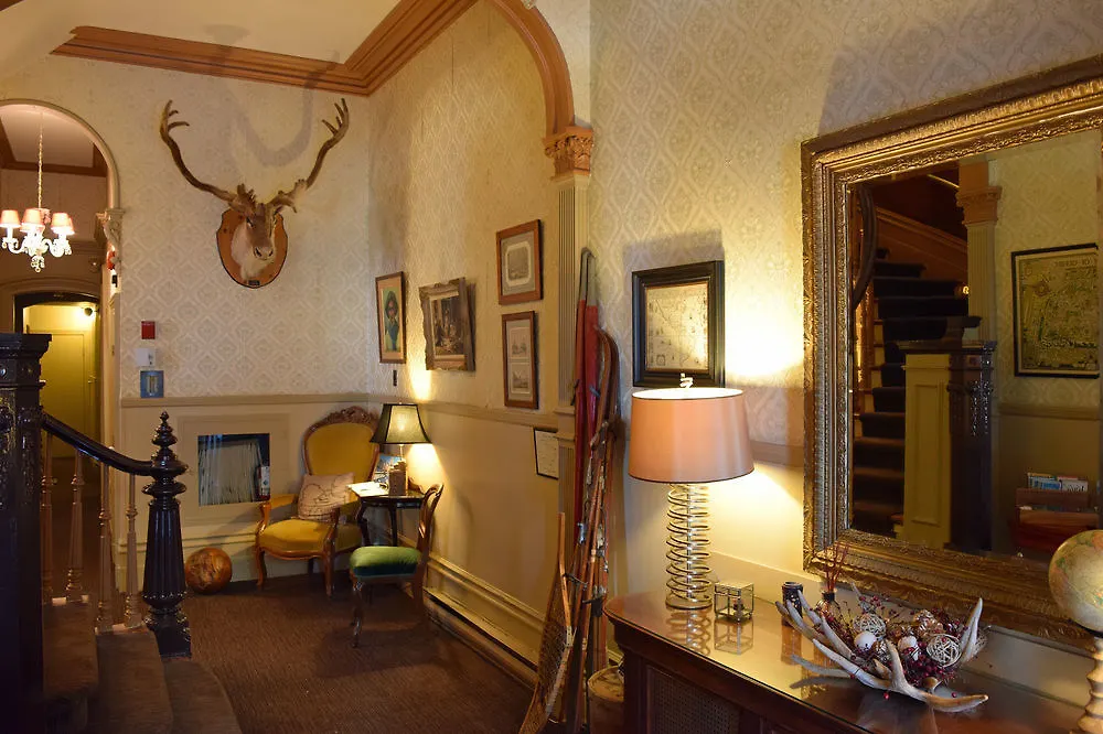 Chateau Fleur De Lys - L'Hotel Quebec City 3*,  Canada