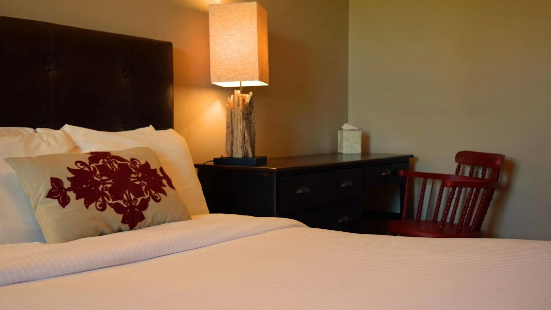 Chateau Fleur De Lys - L'Hotel Quebec City Hotel