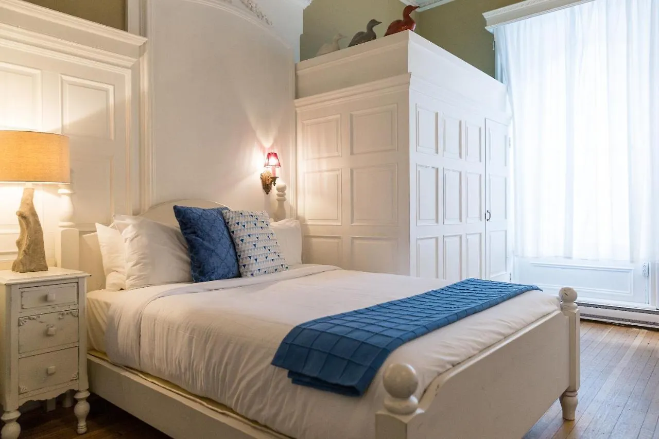 Chateau Fleur De Lys - L'Hotel Quebec City