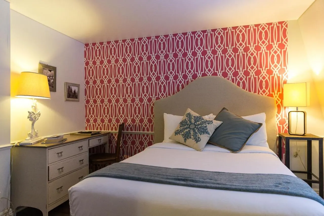 Chateau Fleur De Lys - L'Hotel Quebec City Hotel